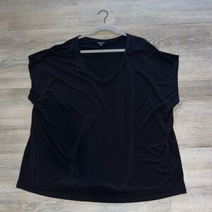 Torrid classic black v neck short sleeve tee cap sleeve drop shoulder size 3X